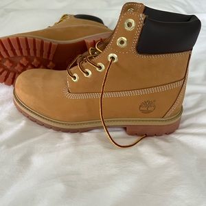 Mens Timberland boots.